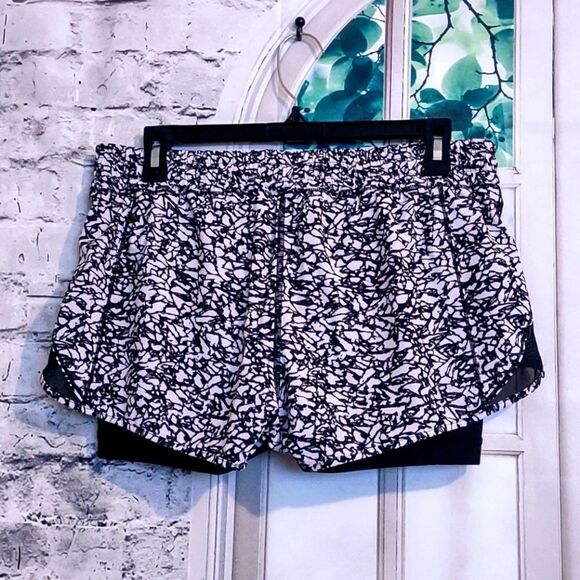 RUNNING SHORTS (NO TAGS INSIDE) SIZE M - Picture 2 of 3